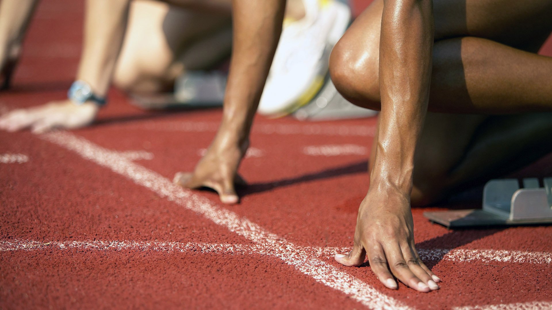 新王登基，皮亚斯特里领衔雷诺完胜法拉利，赛道格局悄然生变